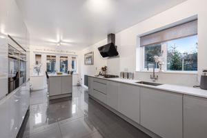 Photo 25- click for photo gallery